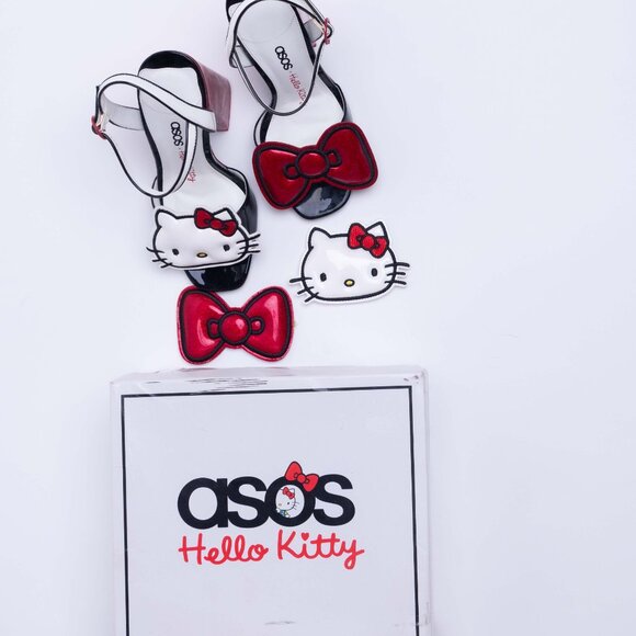 RARE! Asos x Hello Kitty Glitter Heels with Interchangeable Bows - Picture 2 of 6